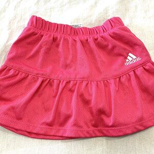 🦜  ADIDAS  ATHLETIC GIRLS SKIRT SKORT WITH BUILT SHORTS SIZE 24 MONTHS 🦜